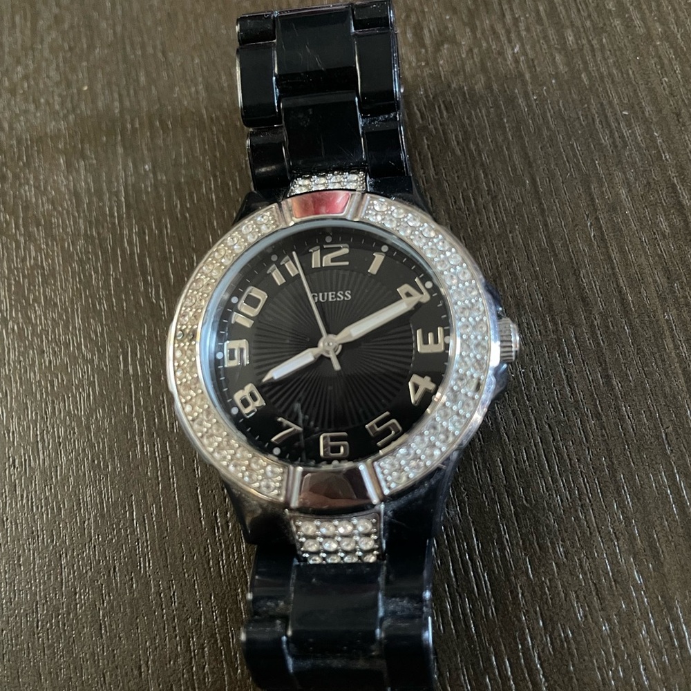 Guess // Black Diamond Watch